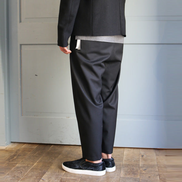 ウールギャバ 2タックワイドパンツ
