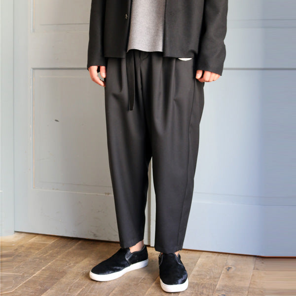 ウールギャバ 2タックワイドパンツ