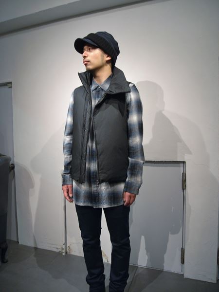 タイプライターレザータ加工 ダウンベスト