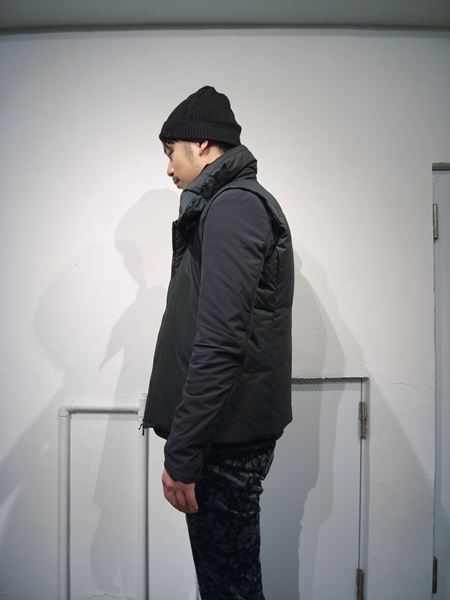 タイプライターレザータ加工 ダウンベスト