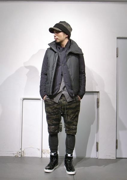 タイプライターレザータ加工 ダウンベスト