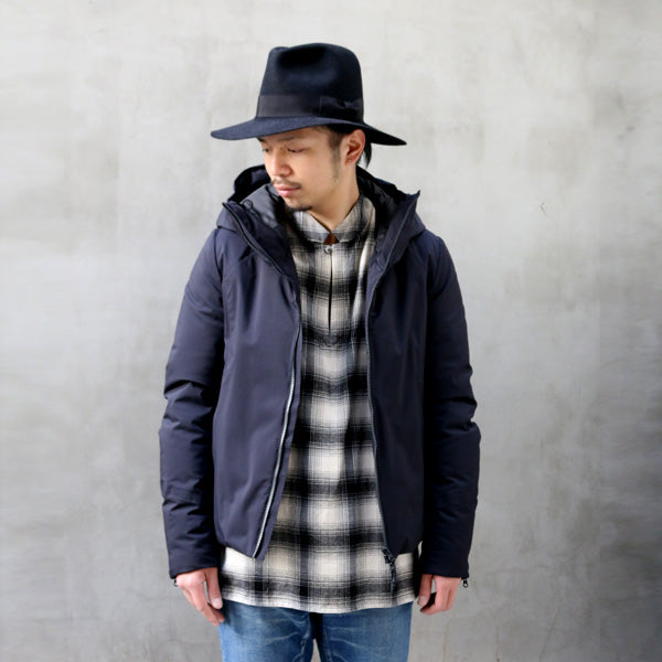 透湿防水3レイヤーナイロンリップ フーデッドダウン