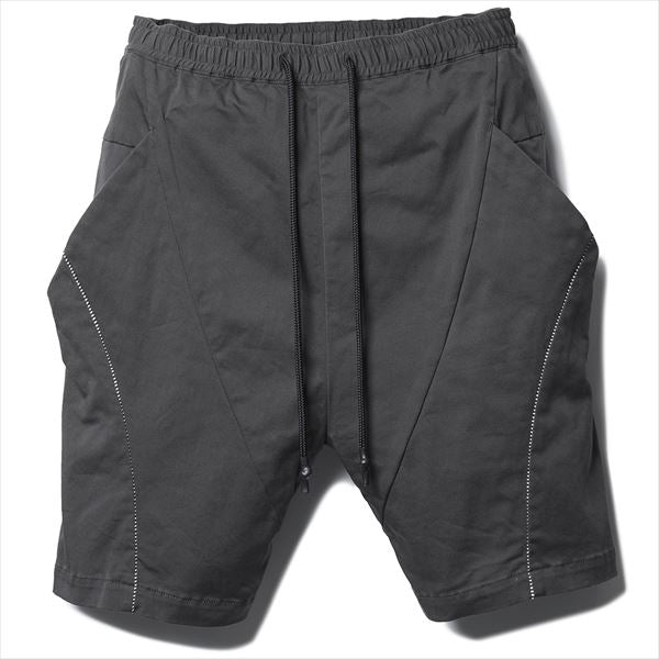 REVOLUTION SOLID SHORTS