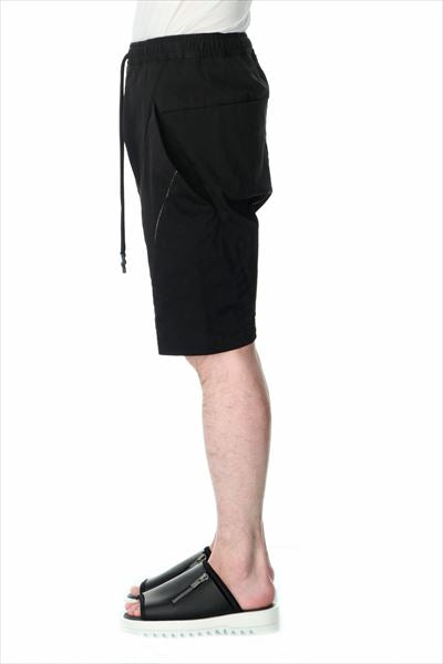 REVOLUTION SOLID SHORTS