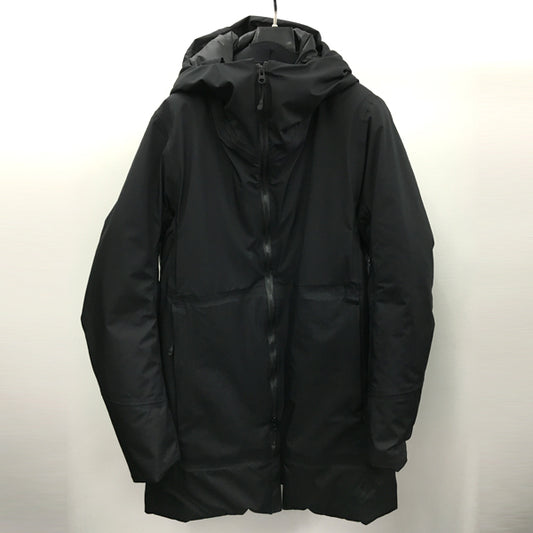  透湿防水3レイヤーNyリップ フーデッドダウンコート  