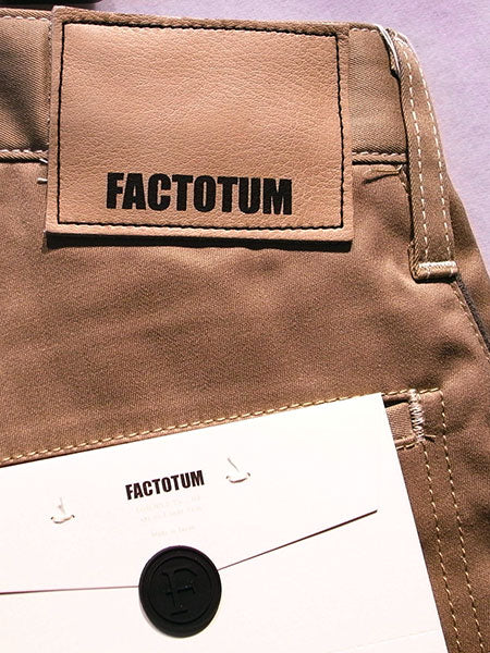 チノパイピング スラックステーパード