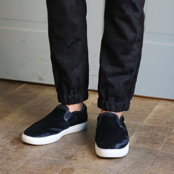 C/Wカモフラージュストレッチサテン ジョガーパンツ