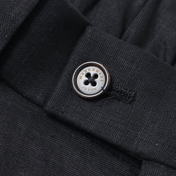 MARKAWARE - PLEATED SHORTS HEMP