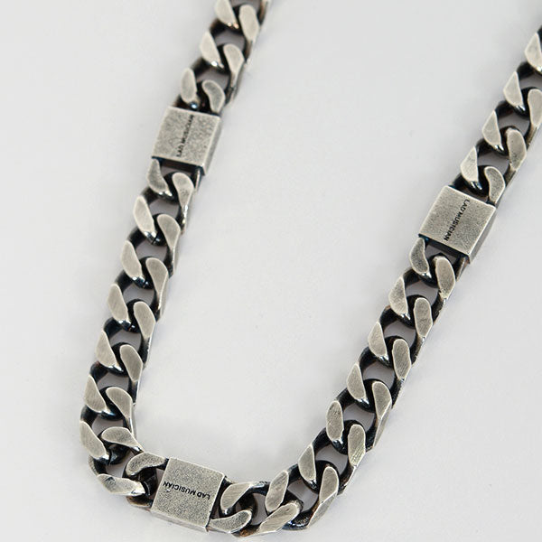 CHAIN NECKLACE