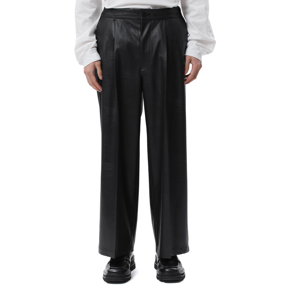SYNTHETIC LEATHER ONE TUCK WIDE TROUSERS